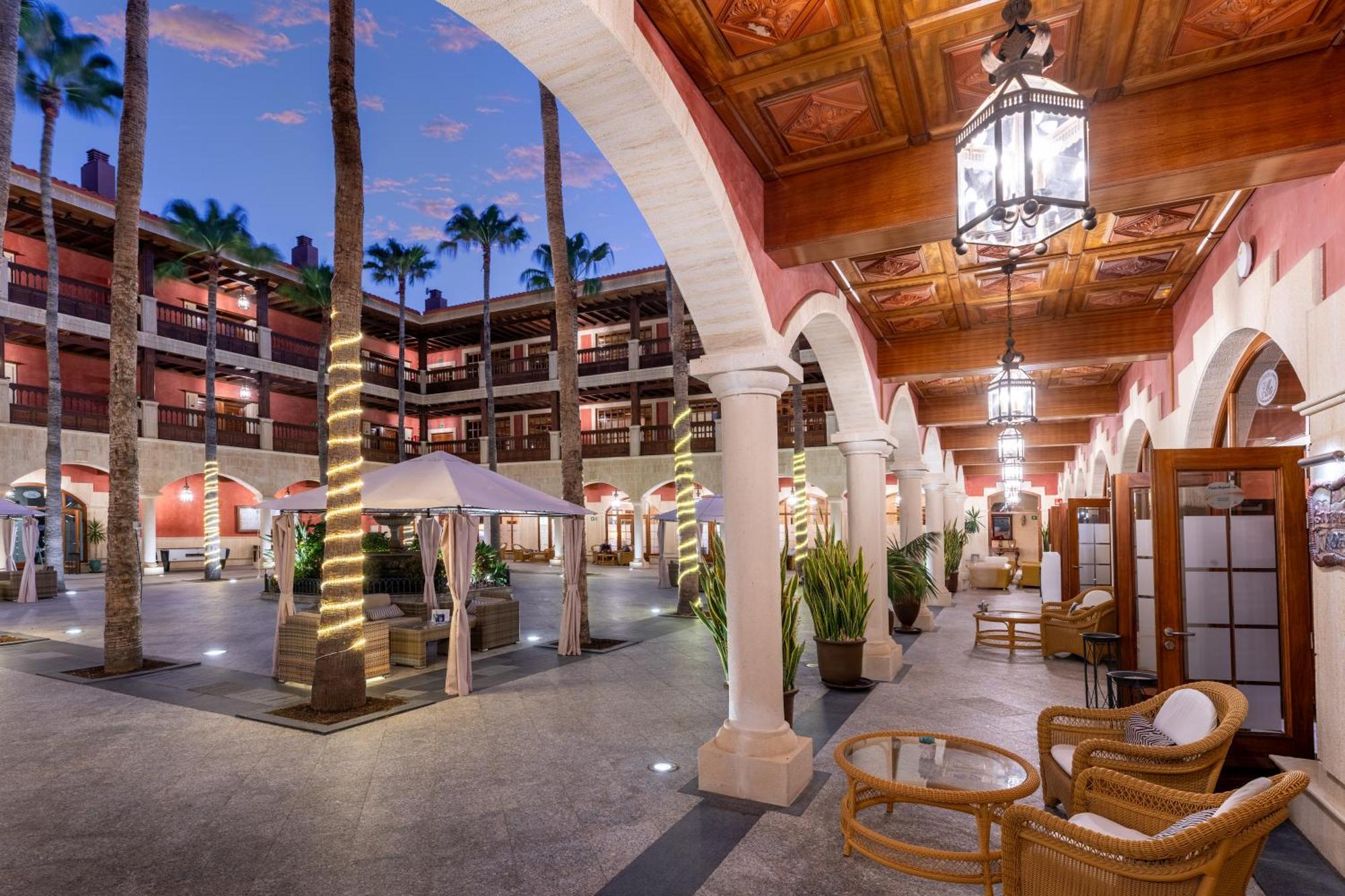 Elba Palace Golf Boutique Hotel - Adults Only カレタ・デ・フステ エクステリア 写真